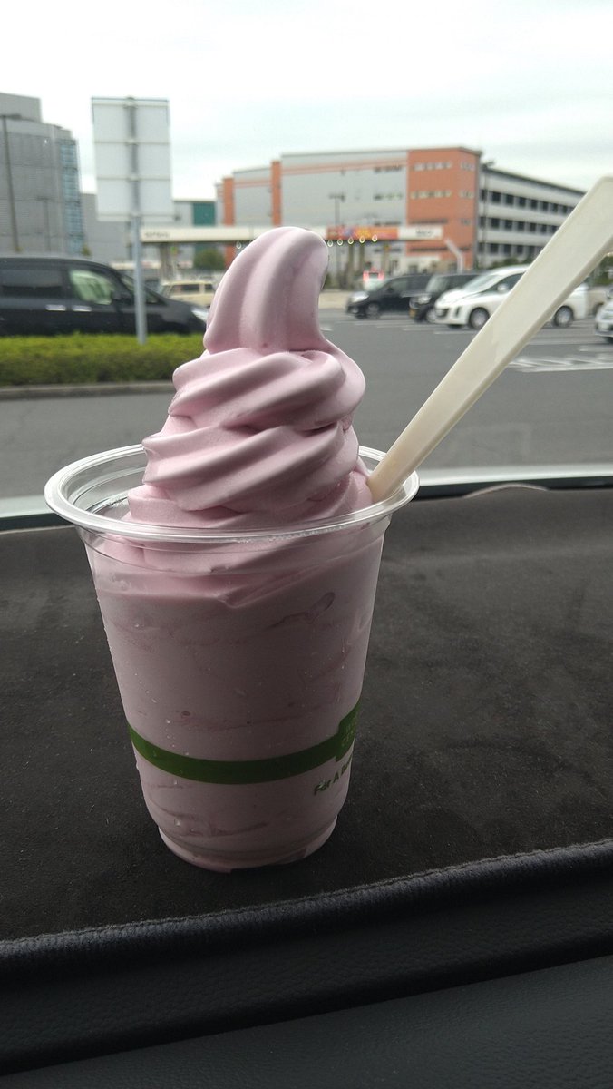 BellOneKamui's tweet photo. コストコで給油してきた
155円/L
近所のGSも155円/Lだった
いつもに比べて近所が安いのか？コストコが高いのか？
ついでに新しい紅芋ソフトを食べました
芋らしい味で美味しかったけど、とても甘かった https://t.co/ZtdJW3hThR