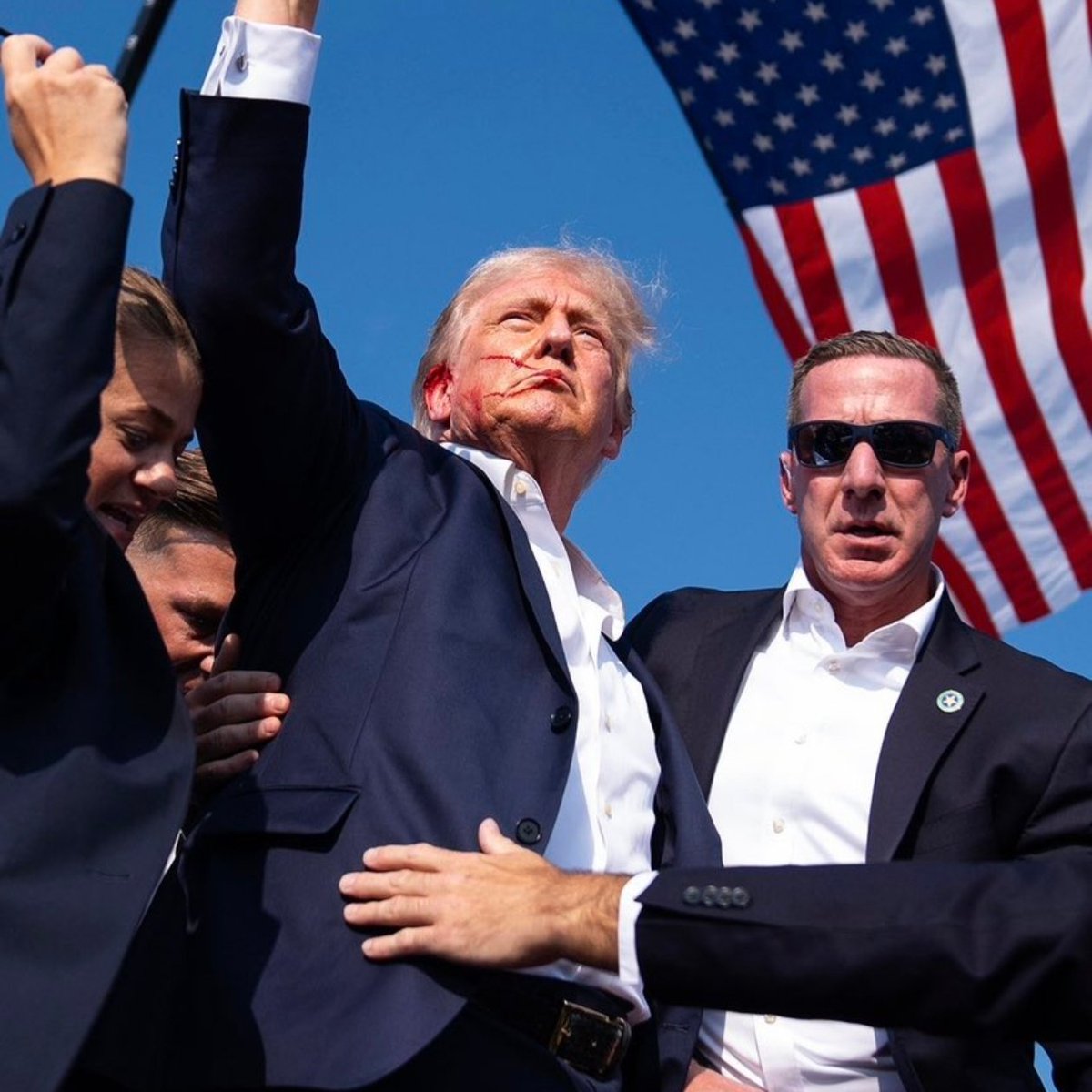 SMFP_INDIA's tweet photo. 🗣️ : What is aura ?

The Aura : 

#Trump2024 #Trump #USAElection2024 #USA2024 #USAElections2024 #trumpwin https://t.co/hJS8YOjq7t