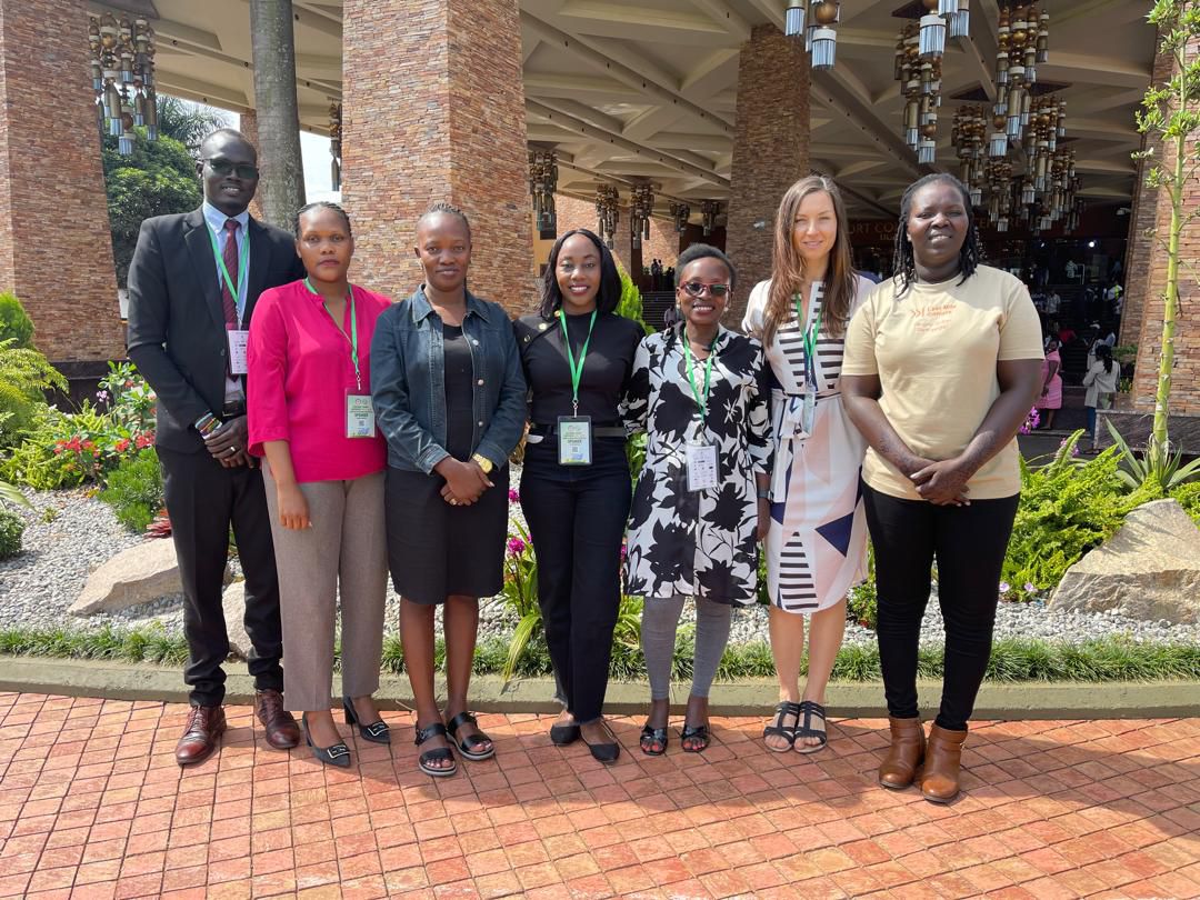 #MercyCorps joined Uganda’s #2024RenewableEnergy Conference on "Transforming Livelihoods Through Clean Energy Access." At the #SOLCOUganda event, experts discussed solar cooking solutions, #EnergyAccess &amp; inclusive policies.

Read more: linkedin.com/posts/mercy-co…