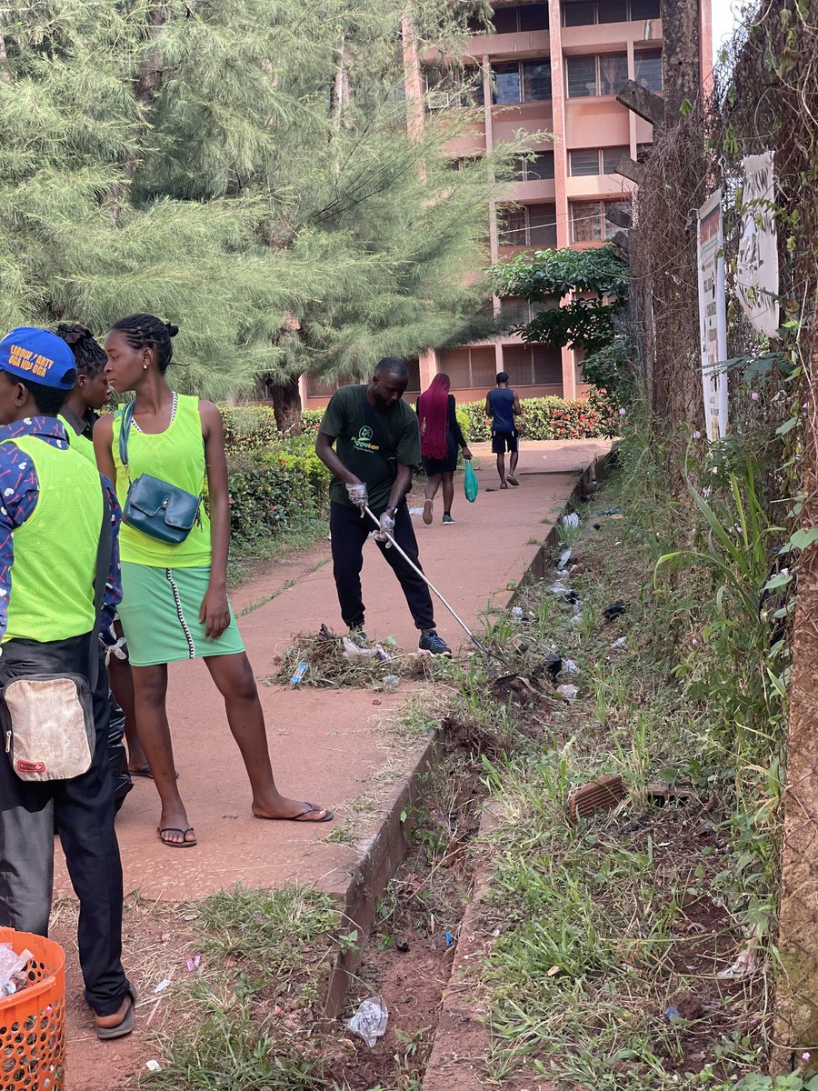 madwyry's tweet photo. PESATHON Day 12

The last day of the PESATHON! I learnt about the psychology of climate change and possible reasons why people litter and are not motivated to clean their surroundings. https://t.co/4RwitHriJZ