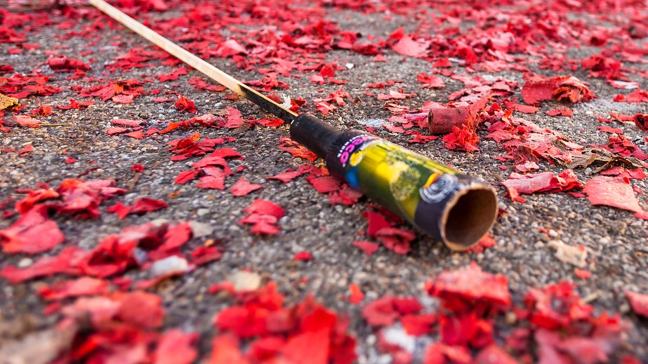 Clearing up after Bonfire night? 🎆 For top waste disposal tips, visit: orlo.uk/xCw7A 

<a href="/BucksRecycles/">Buckinghamshire recycles</a>