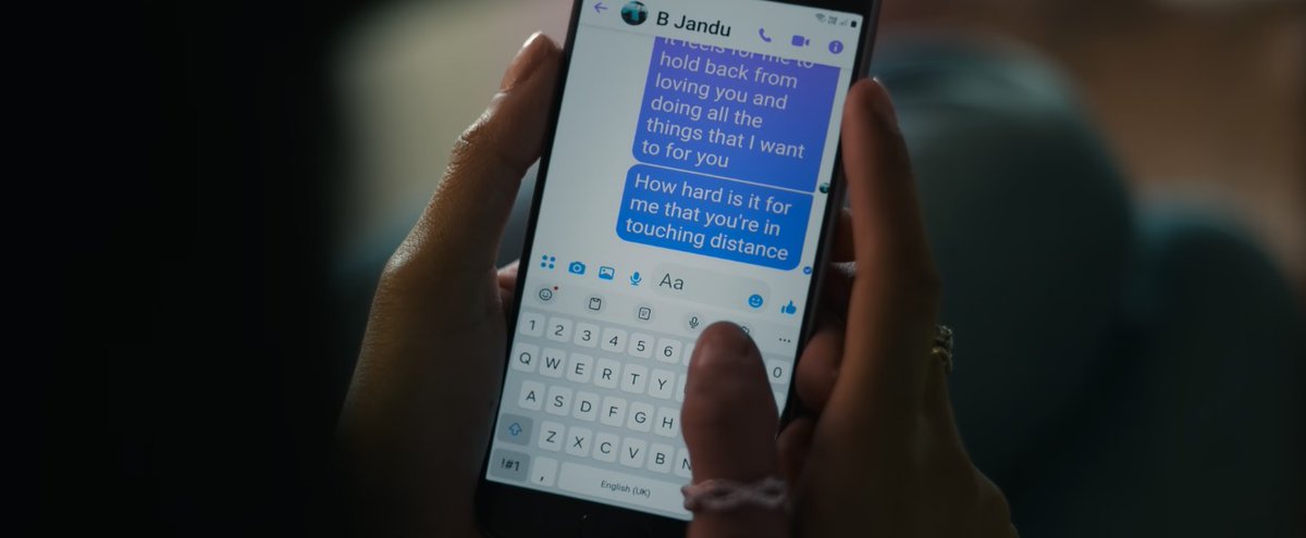 satu lagi dokumenter penting buat kalian yang pernah ngerasain "pacaran jarak jauh" modal ketemu di internet.

iya, penting banget. karena mau seajaib atau seaneh apapun orang-orang yg terjerat catfishing, korbannya dan pelakunya ternyata selalu ada. termasuk kasus di film ini.