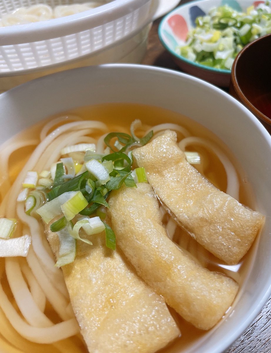 misojiyuu's tweet photo. お昼ご飯は
頂いた讃岐うどんですー！！
ポストに届くからとっても楽だ〜

ちゅるちゅるで本格的で美味しかったー！　　　　　　　　　　　　　　　　　　　　　　　　　　　　　　　　　　　　　　　　　　　　　　　　　　　　　　　　　　　　　　　　　　　　　
かけうどんもつけうどんもウマー🍜
天ぷらと食うのも楽しみだ

PR @kijoan
#亀城庵