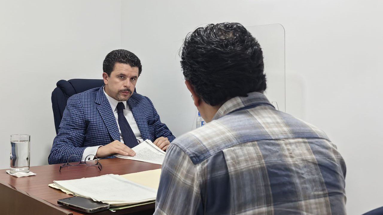 Colegio de Notarios CDMX on X: "Este martes, la #ConsultoríaJurídicaGratuita estuvo a cargo de los notarios Claudio Juan Ramón Hernández De Rubín, Benito Iván Guerra Silla, Joaquín Ignacio Mendoza Pertierra y José