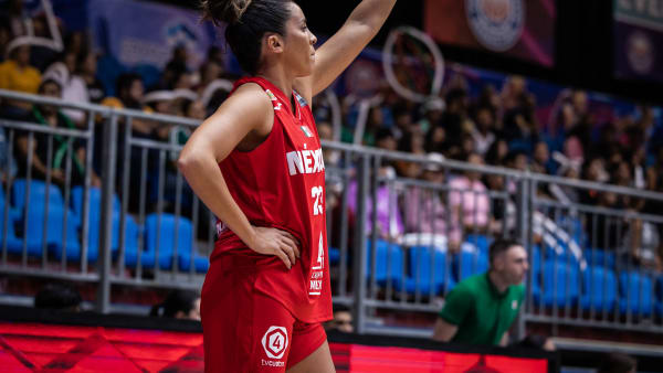 El regreso a la selección de <a href="/A_R0D23/">Angela Rodriguez</a> después de 10 años.