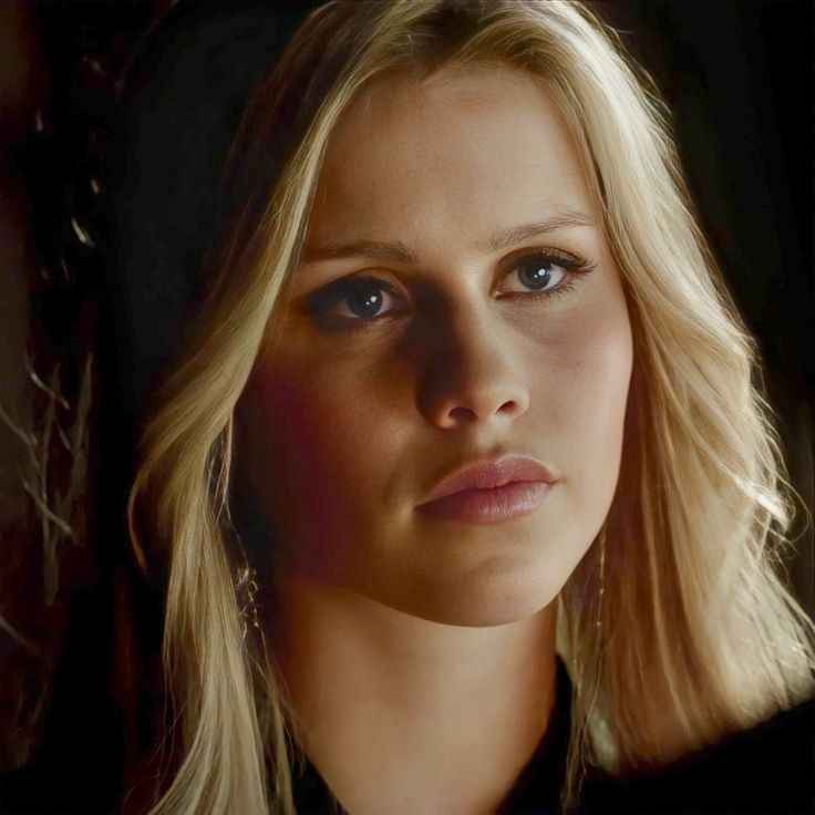 Azavyra {Parody} tweet media