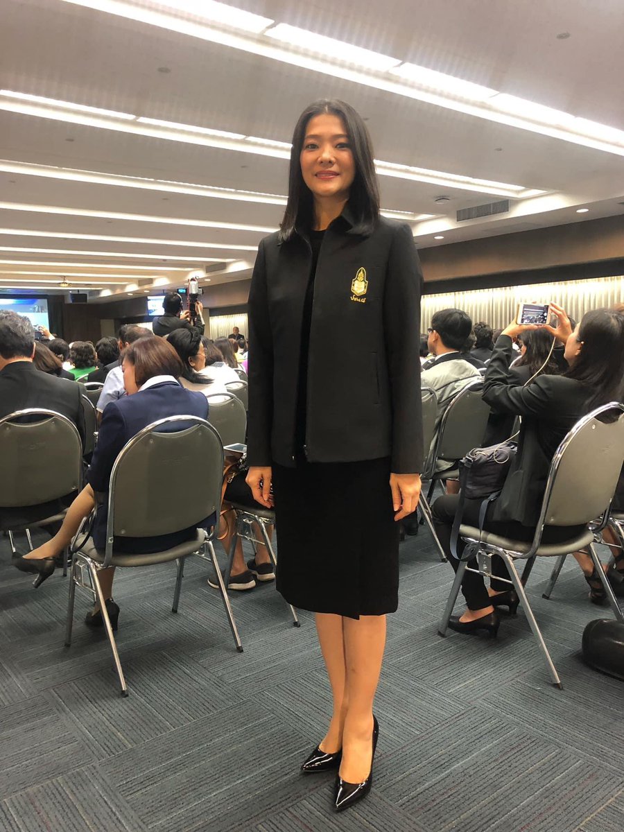 โห้ 5ปีที่แล้วตอนนี้ว่าพี่อิ่มสวยแล้วตอนปี62สวยมากๆ🥹🩷