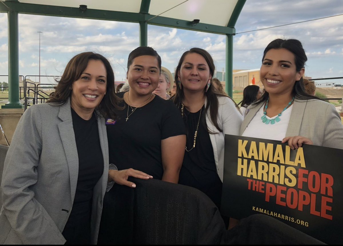 sariahlh's tweet photo. I was a fan since I watched her interview Brett Kavanaugh ⚖️ … then Obama campaigned for her. #KamalaWalz2024 #IVoted #KamalaHarris2024 #ElectionDay #NativesforKamala @BarackObama @VP https://t.co/NPcRJi2ITX