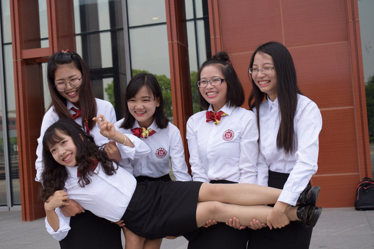 毕业小姐姐写真[300P+3.42G] #眼镜娘 #眼镜妹 #毕业照 #女大学生 #写真 
No.110816 预览全套尺度看置顶或私信 投稿：@007share 
眼镜娘圈子：https://t.co/VSeJDJ4qxz https://t.co/gPjFMLmd5k
