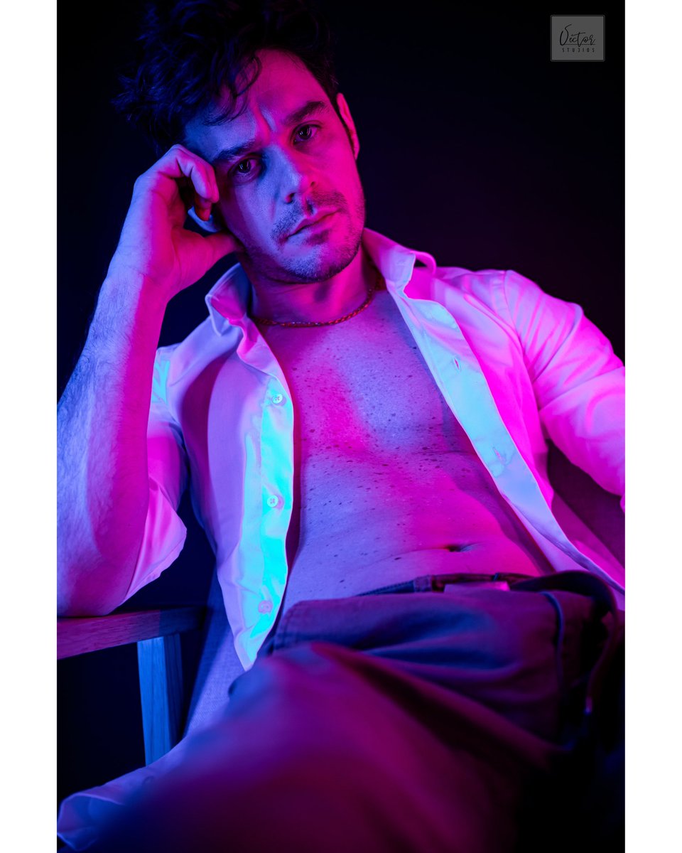 _VectorStudios's tweet photo. Chris joined us in the Studio!
How do you think he did?
#vectorstudios #sydneyphotography #boudoirstudio #malenude #leatherboy #gaymodels #maleboudoirmodel #maleboudoir #westernsydneyphotographer #westernsydneyphotography https://t.co/sYKRYXxWC3