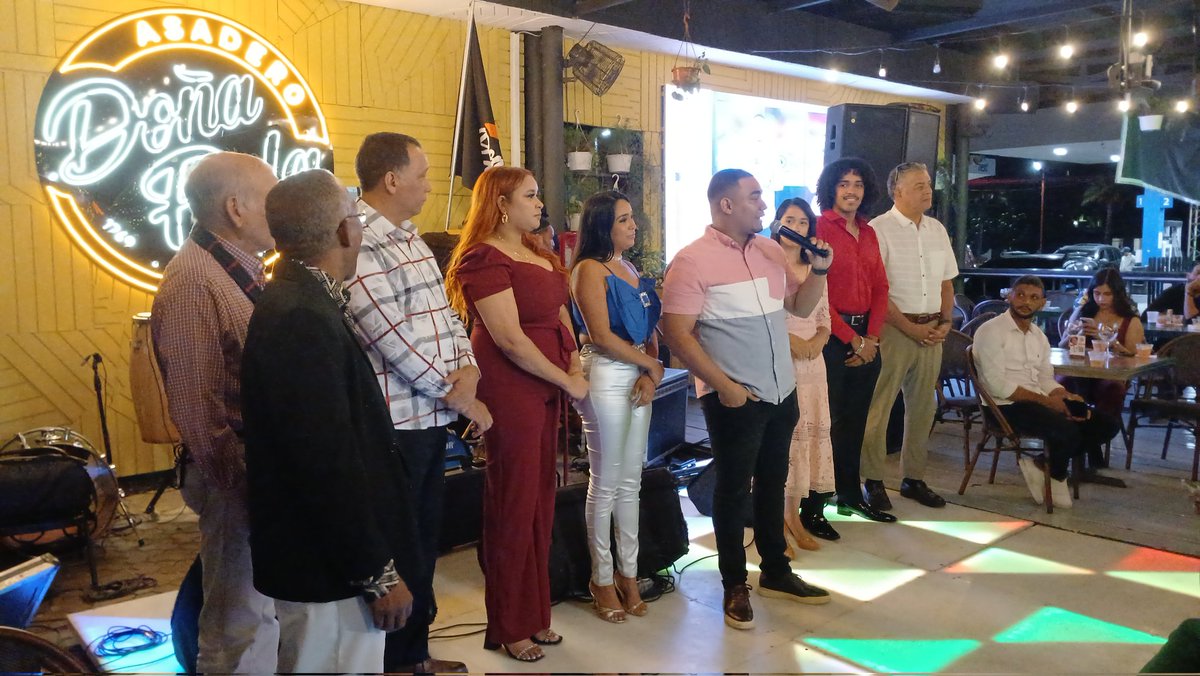 La Pacochá Navideña celebra un nuevo año como el especial navideño de mayor permanencia en la televisión dominicana, con una dedicatoria especial a Cervecería Vegana
<a href="/neyzapata/">Ney Zapata</a> 

loquellegaaqui23.blogspot.com/2024/11/la-pac…