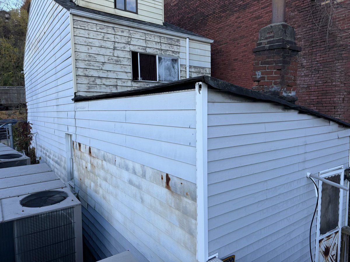 IB_sky350's tweet photo. Minisplit #heatpump install underway at 1005 (yes there will be enough airflow for the one above the door, we’re raising the ceiling there… just wait) https://t.co/Ryrmh3p3MM