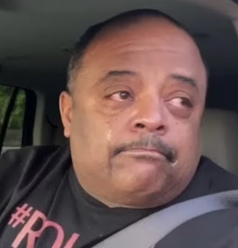 HarrietEve9's tweet image. Crying games chronicles continues with the sassy stuttering Queen, Roland Martin — who is just realizing that the Democratic Party has replaced his hormonal imbalanced big back dumbass, with another puppet who Black people can actually understand😂 #Election2024 #ElectionDay #FDB