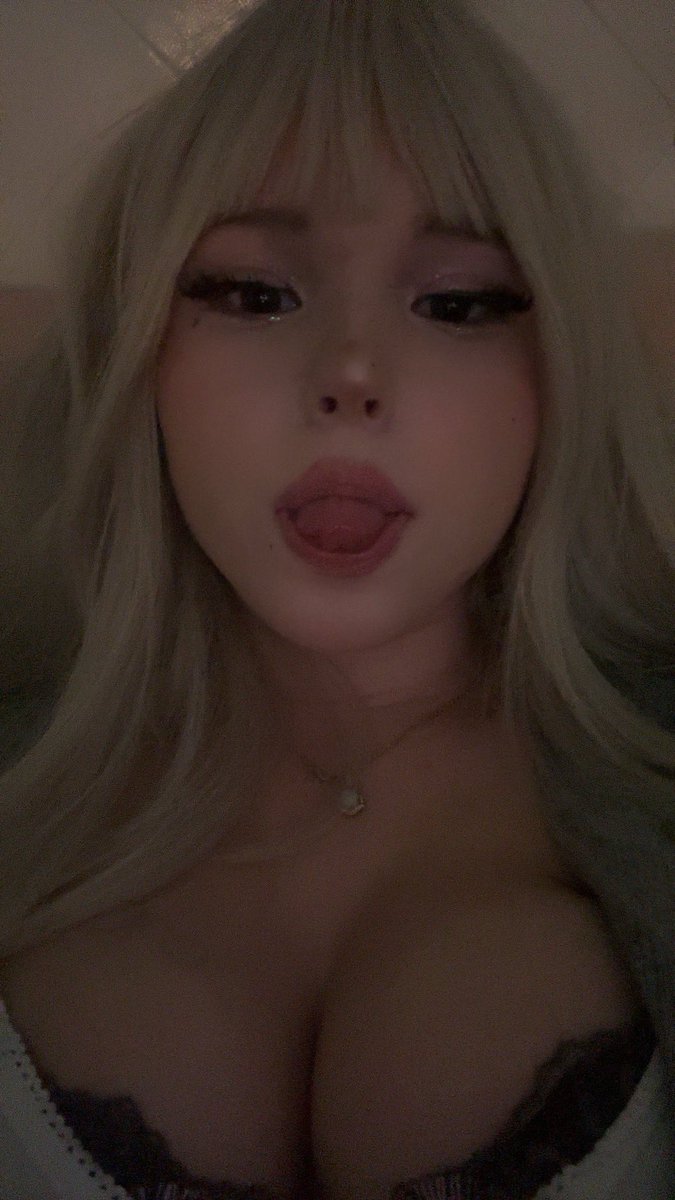 FamousROYAL_'s tweet photo. Meow https://t.co/Svt7kCuuT4