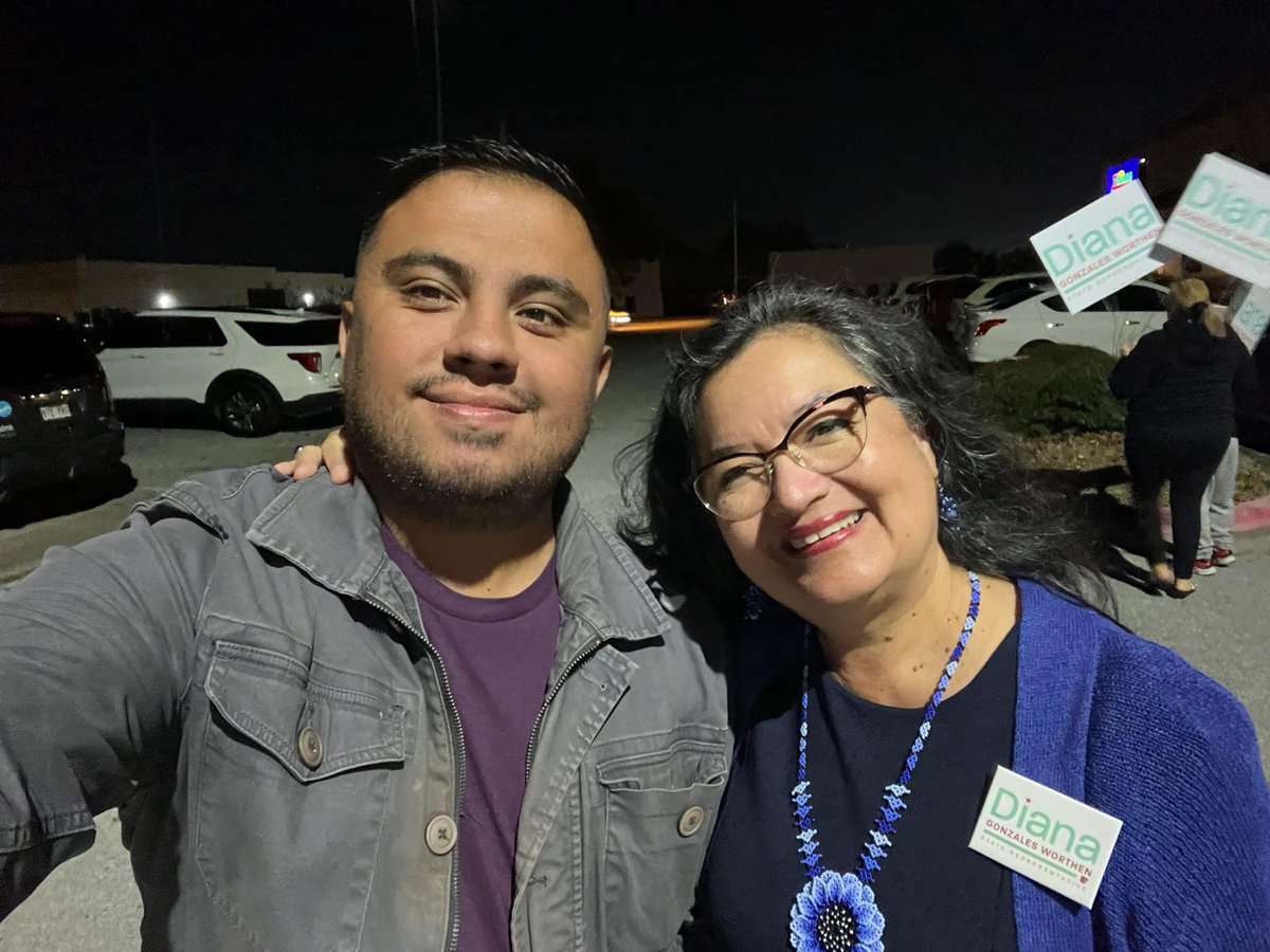 GuntherEagmm's tweet photo. It’s official folks. Arkansas has elected its first ever Latina State Representative! Congrats Diana Gonzales Worthen and to your team. No one deserve this victory more than you. 

My State Rep is Latina 🫡❤️ https://t.co/ChAPFy2th5