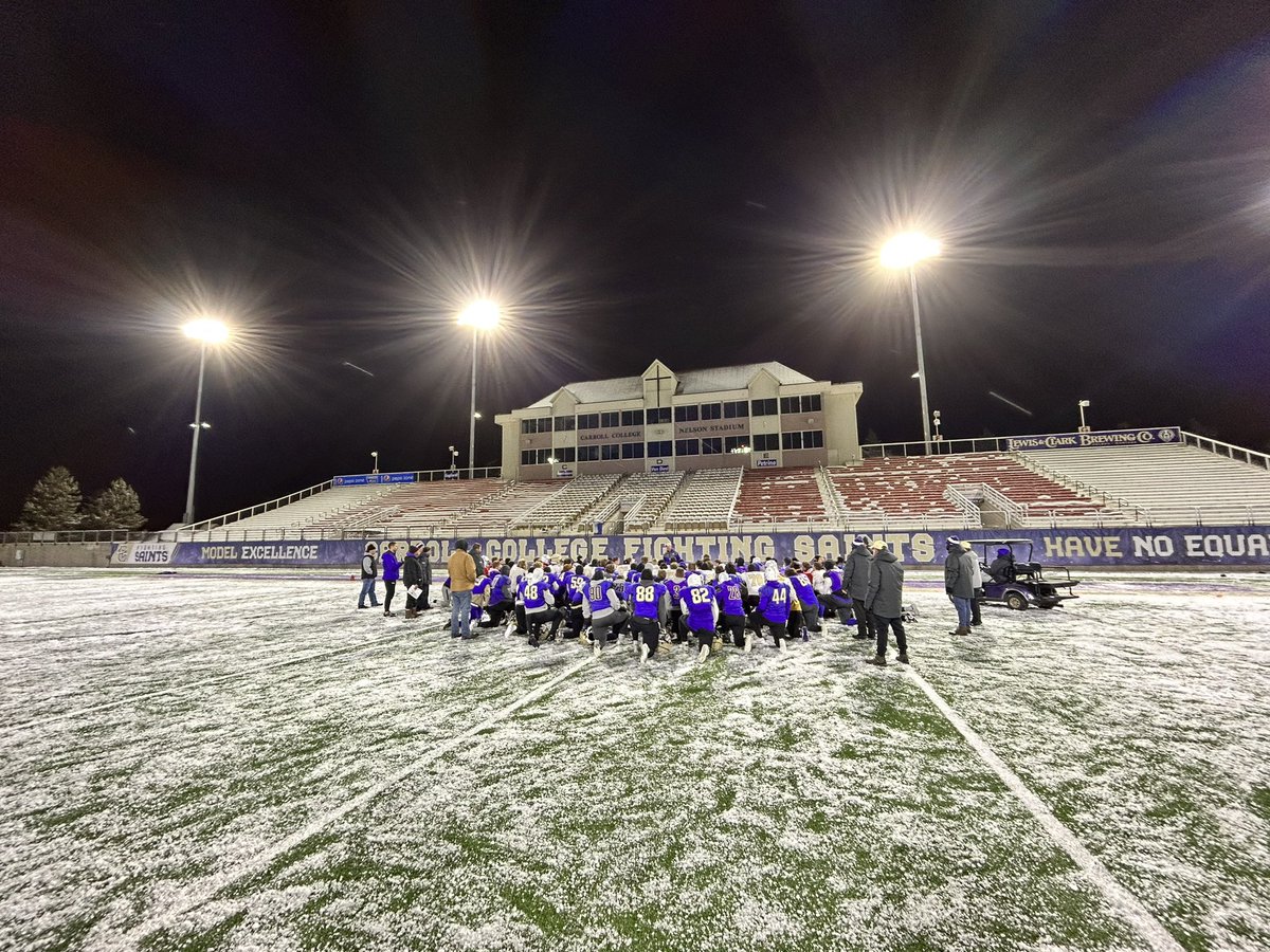 IR_DanielS's tweet photo. I think Helena got some snow today

@FootballCarroll began on-field preparations for Montana Western nevertheless

Big-time game in Dillon on Saturday

#mtscores https://t.co/eil4vXEVLd