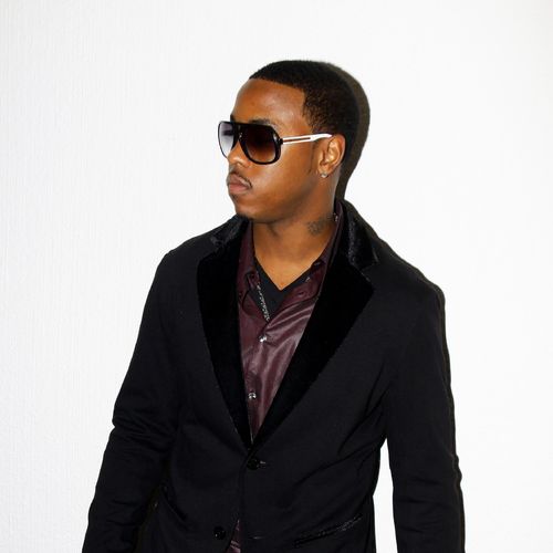 UFLXFM's tweet photo. #NowPlaying - Down On Me (MMP Short Edit) (Clean) - Jeremih Ft 50 Cent Tune in @ https://t.co/V0j1zvWRwu https://t.co/mqGWpbGtpr