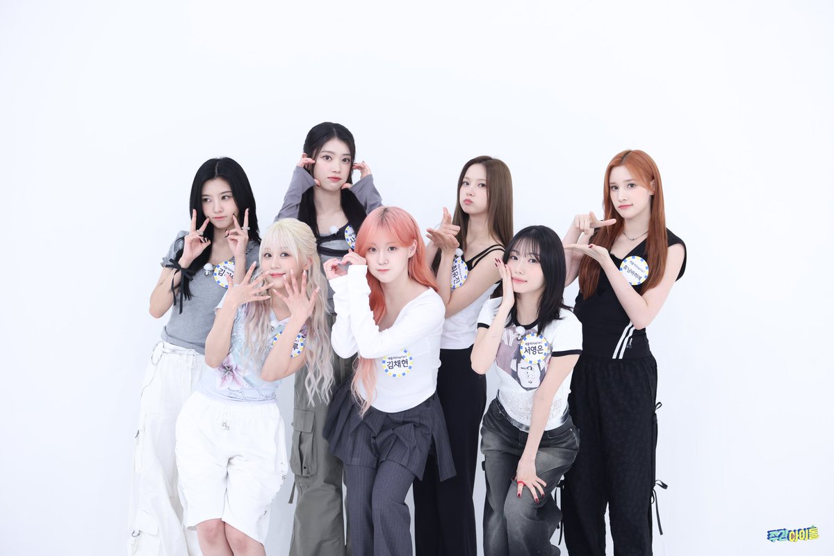 주간아이돌 (Weekly idol official) tweet media