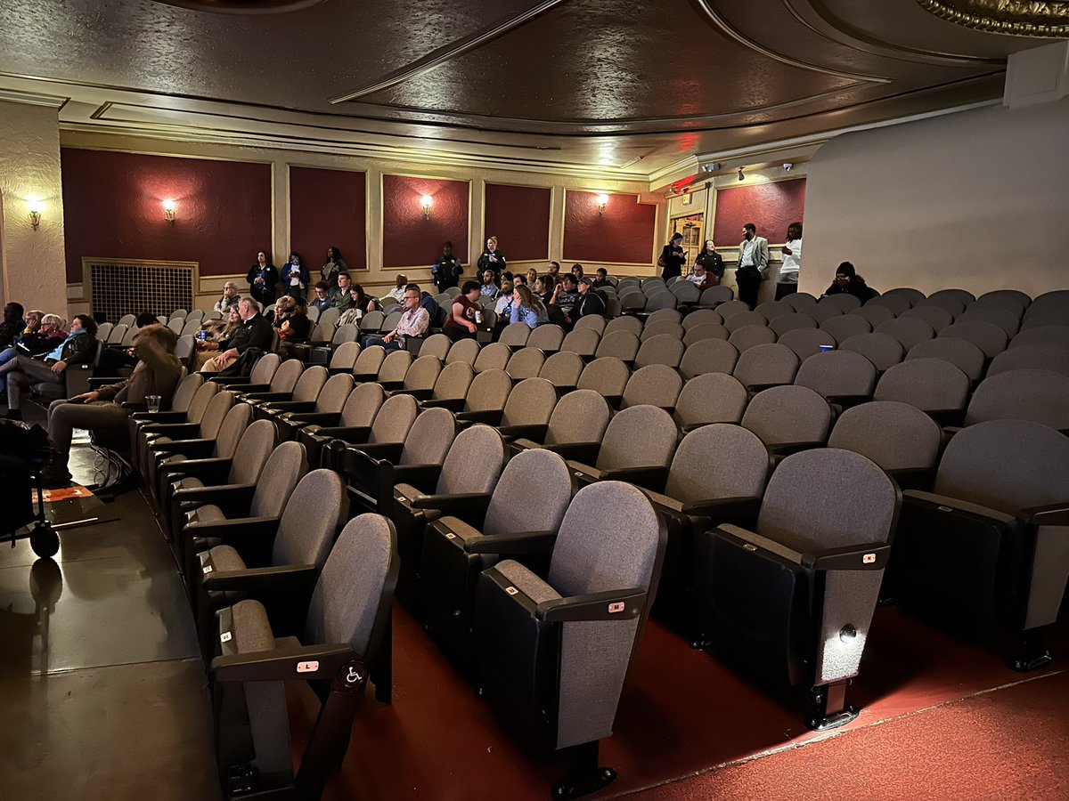 Elizabeth Wadas TV tweet media