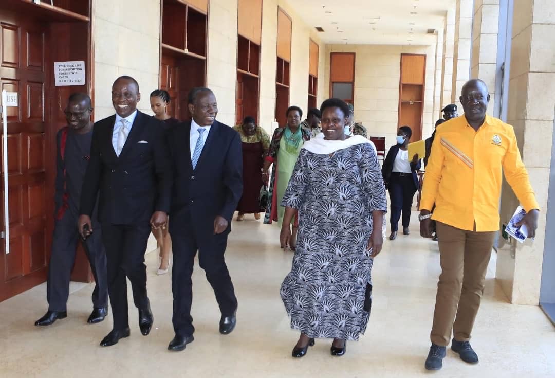 Mukula (@mukulaa) on Twitter photo H.E.The vice President <a href="/jessica_alupo/">Vice President Jessica Alupo</a> yesterday chaired a meeting in Preparation of the ATEKER CULTURAL FESTIVAL due to celebrated on 26-27-28 November 2024 in soroti city and expected are regional Heads of state and Ateker communities from Ethiopia,Kenya,south Sudan etc H.E.The vice President <a href="/jessica_alupo/">Vice President Jessica Alupo</a> yesterday chaired a meeting in Preparation of the ATEKER CULTURAL FESTIVAL due to celebrated on 26-27-28 November 2024 in soroti city and expected are regional Heads of state and Ateker communities from Ethiopia,Kenya,south Sudan etc