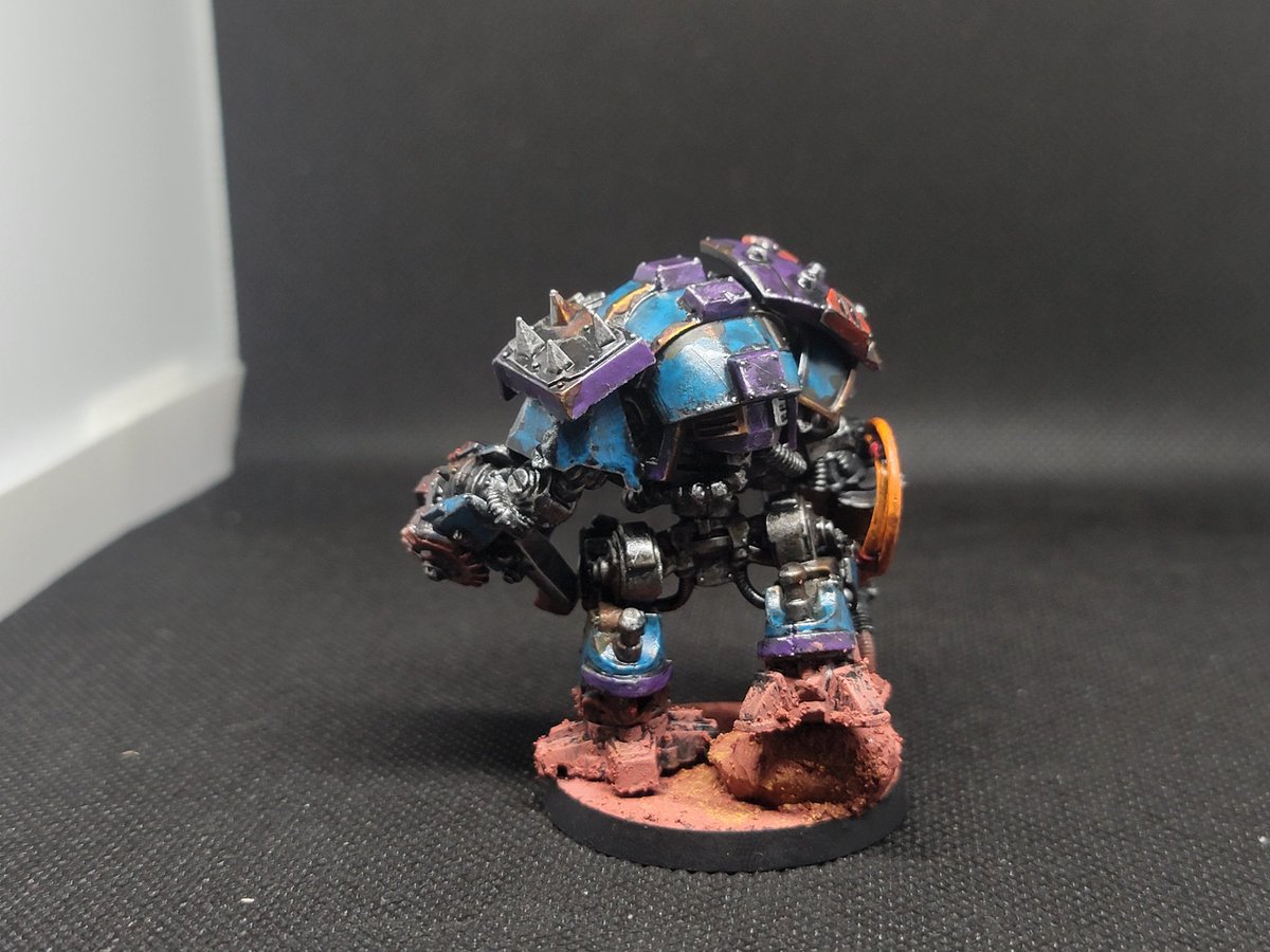 WAAAGHlock's tweet photo. Boltgut, brave as can be this lad here charged one of them beaky marines and managed to crush his skull right as one of them big shootas they got hit em in the gut! Instead of wasting a good ork, Fuelsmoka had Urt'Good sticks what was left of em in some robot bits they had! https://t.co/xyx29veJSM
