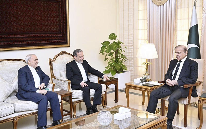 pakco_updates's tweet image. #Nov8
5. During #Iran FM's visit to #Pakistan, he said #Tehran is willing to engage in dialogue with #Islamabad over its failure to complete the Iran-Pakistan #gas pipeline project. “There is #goodwill on both sides to resolve the matter,” the FM said to #Pakistani leadership.