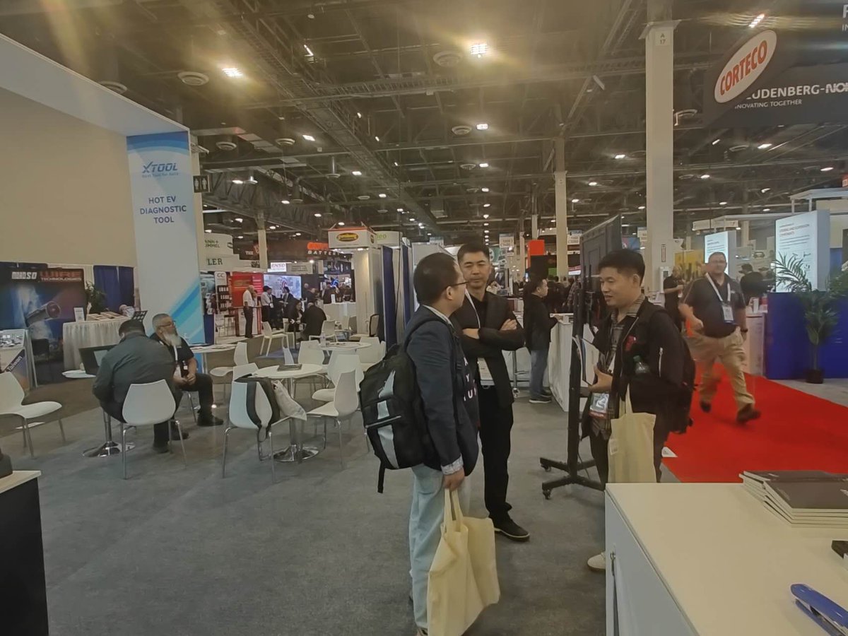 XtoolTech2010's tweet image. 𝐃𝐚𝐲 𝟏 𝐚𝐭 𝐀𝐀𝐏𝐄𝐗 𝐡𝐚𝐬 𝐚𝐫𝐫𝐢𝐯𝐞𝐝! 🕘
Following our engaging pre-show buildup, this is day one of what promises to be an outstanding event. Stop by our booth to see any chances. Let&apos;s collaborate and grow.
#AAPEX2024 #xtool #xtooltech #diagnosis #cartool
