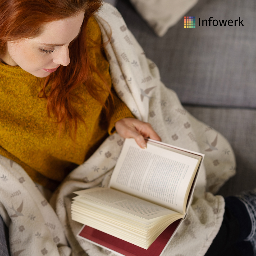 Infowerk_no's tweet photo. 📚✨ Klar for en koselig lesekveld? Gjør den perfekt med våre tilpassbare produkter: ☕ emaljekrus til den varme drikken din, 📑 personlige bokmerker, 🛋️ koseteppe for en varm følelse. Få disse must-haves nå 👉 https://t.co/eUCz6IlD45 https://t.co/uP4clVtC7O