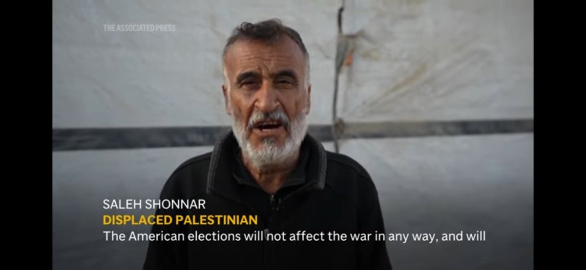 sapphosyd9's tweet photo. not disputing your other points, but Palestinians have repeatedly asked y’all to keep their country’s name out of your mouth to defend Kamala. The Biden-Harris admin has already enabled and armed one of the most live-streamed genocides on the planet. https://t.co/3HblJVrEuG