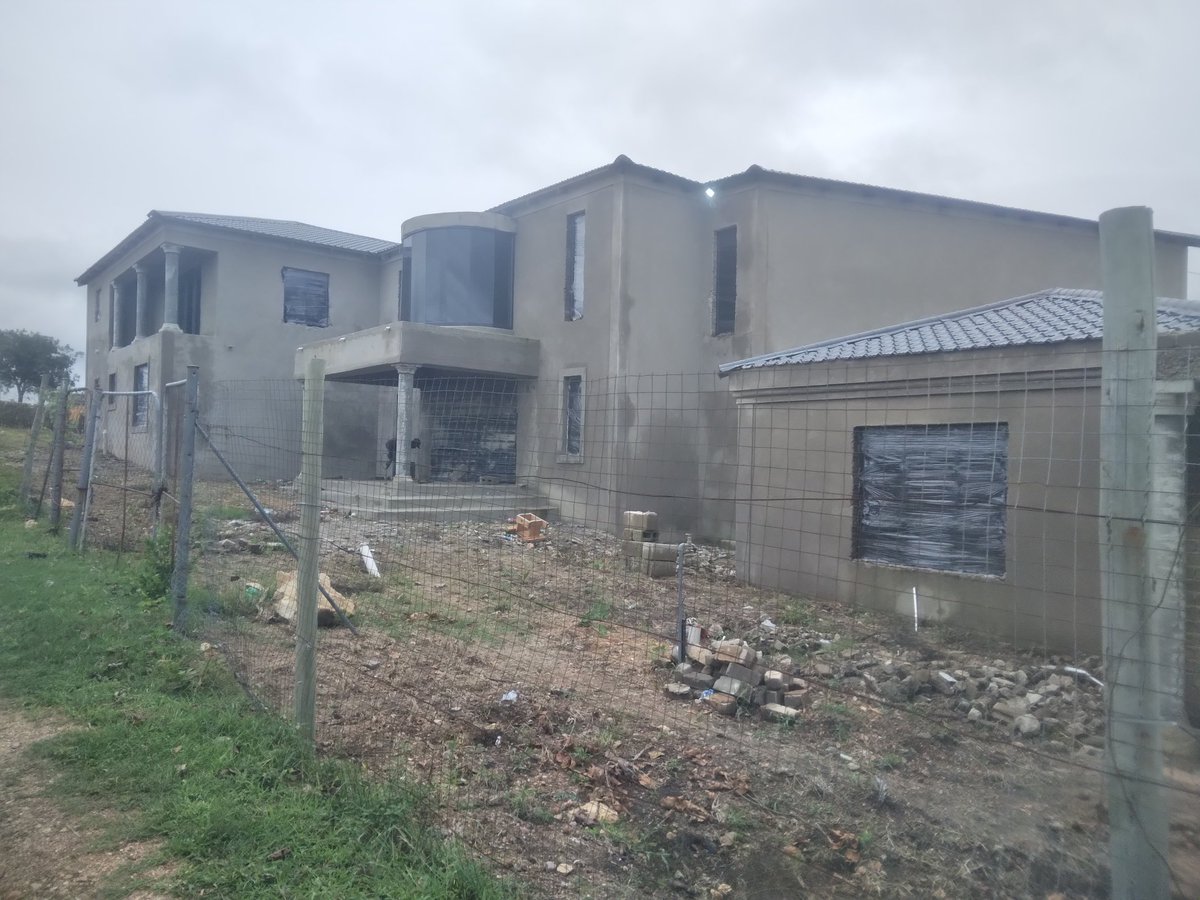 MathevulaIsaac's tweet photo. If you have a building project looking for aluminium windows and doors please contact us on the following details 0814648128 Mathevulaisaac08@gmail.com https://t.co/bg3Y612e0i