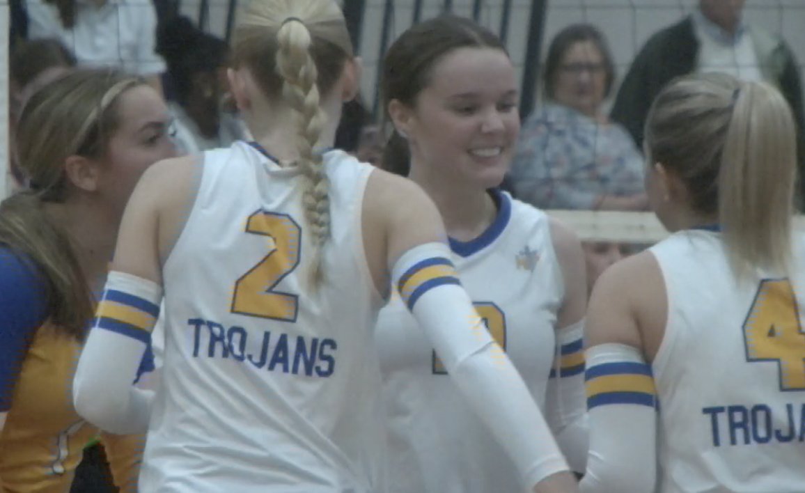 The Cinderella run for Maroa-Forsyth fell just short of the sectional championship - 

See how the Trojans pushed St Thomas More to the brink of a three set battle here:

channel1450.com/2024/11/05/mar…