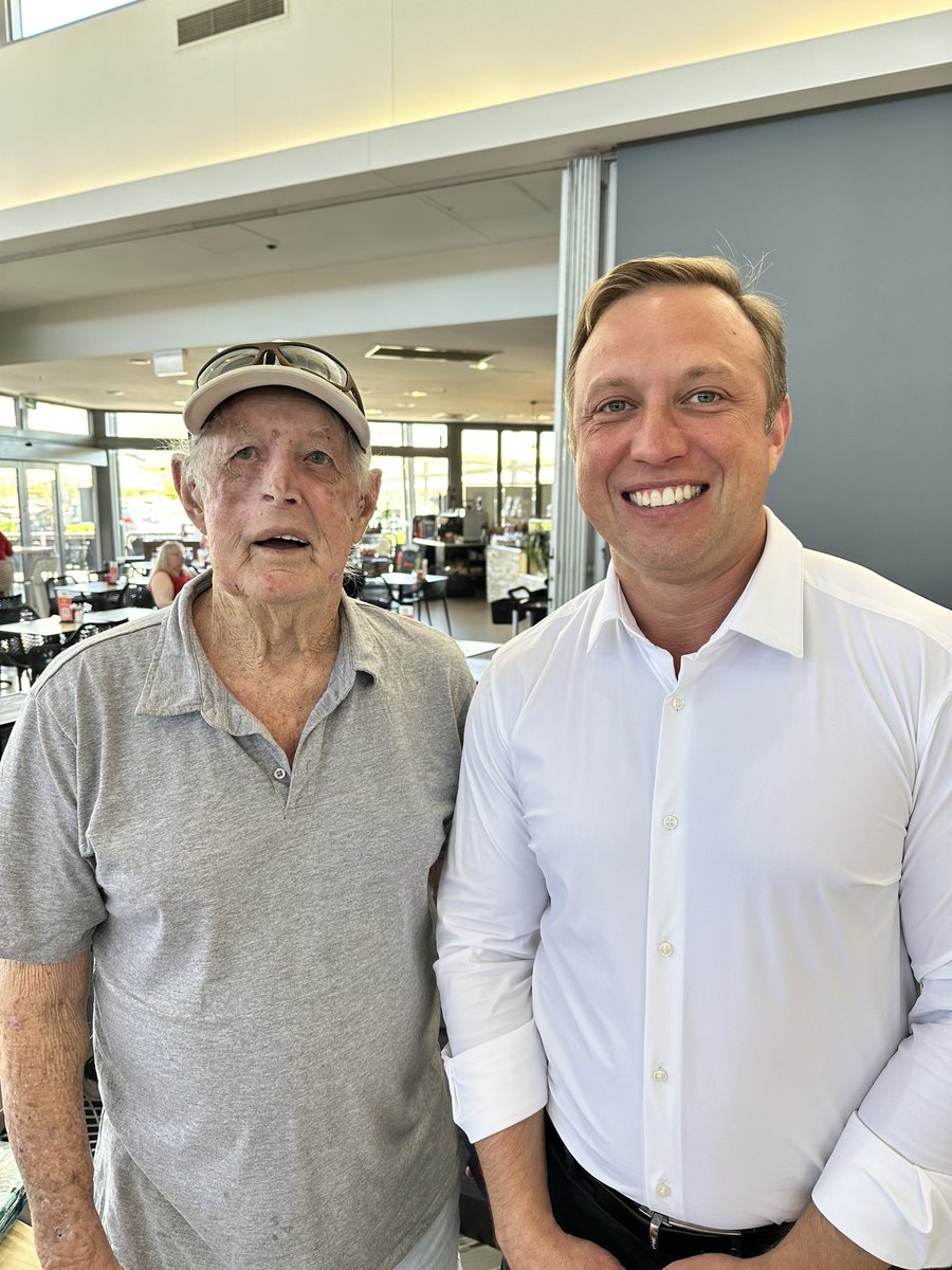 Met Gary in Townsville this arvo. 

He told me affordable housing and better access to healthcare are really important to his community.

And that means it matters to me.

I’ll continue the fight to get more people in affordable housing and bring more hospital beds online.