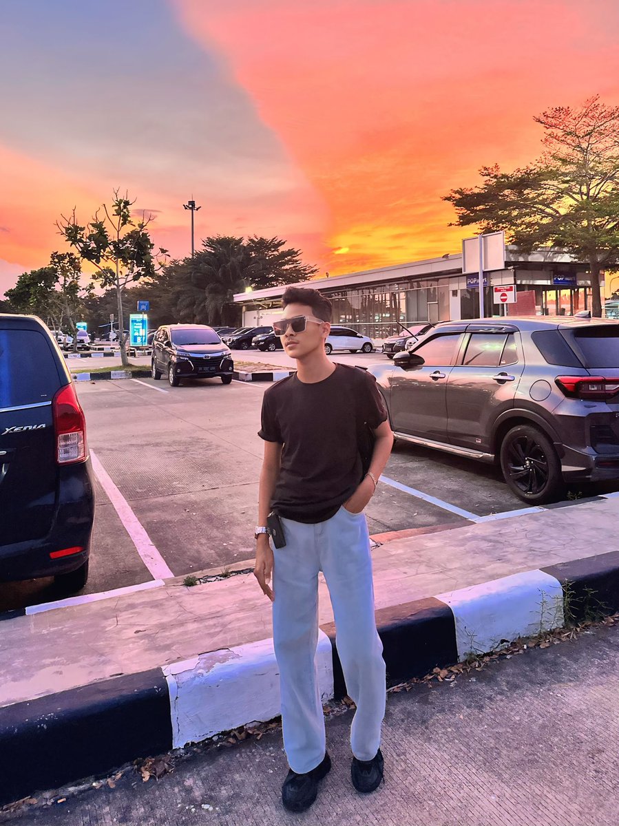 aadytee's tweet photo. Hallo salam kenal 🙌🏻🙌🏻

#anakmedan #medan https://t.co/sDjct2fXtv