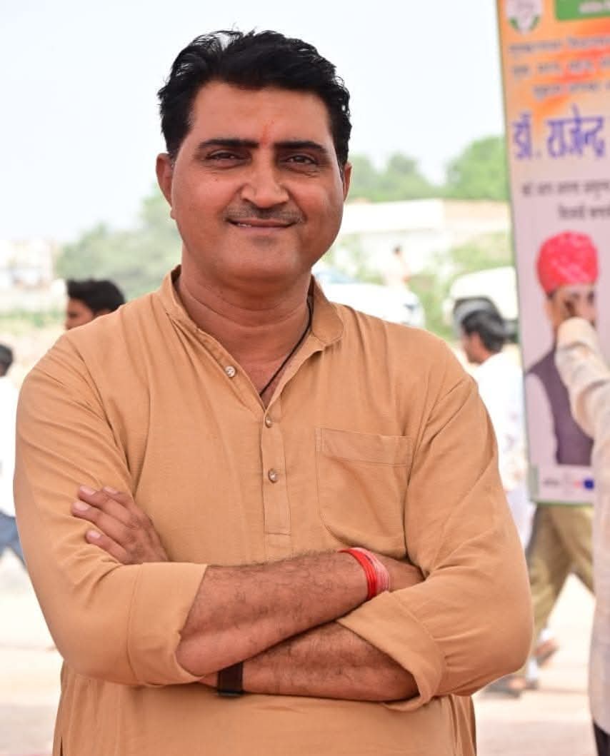 VickramSwamiINC's tweet photo. एक से अधिक बार दोहराई गई गलती, एक निर्णय होती है। 

#सुप्रभात
#जय_जगत https://t.co/JD6v4pjbFm