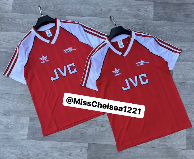 Naomba Mshow #Love kwa Repost🙏😍

Jez za Zaman (Vintage) 35,000/=

0714336827

#MIKOA YOTE TUNATUMA