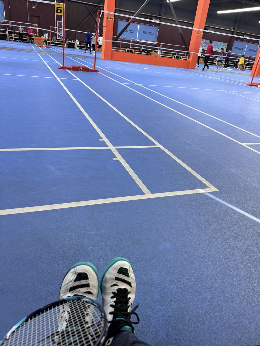 hizareha's tweet photo. 前十字靭帯断裂から
一年半ぶりに北京でバドミントン🏸
リハビリを兼ねて、
ちょーーゆるりと❤️

足りない筋肉が
めちゃくちゃよくわかったので
トレーニングに精進します🏸

#前十字靭帯再建手術
#前十字靭帯断裂 https://t.co/afLrgYX9sy