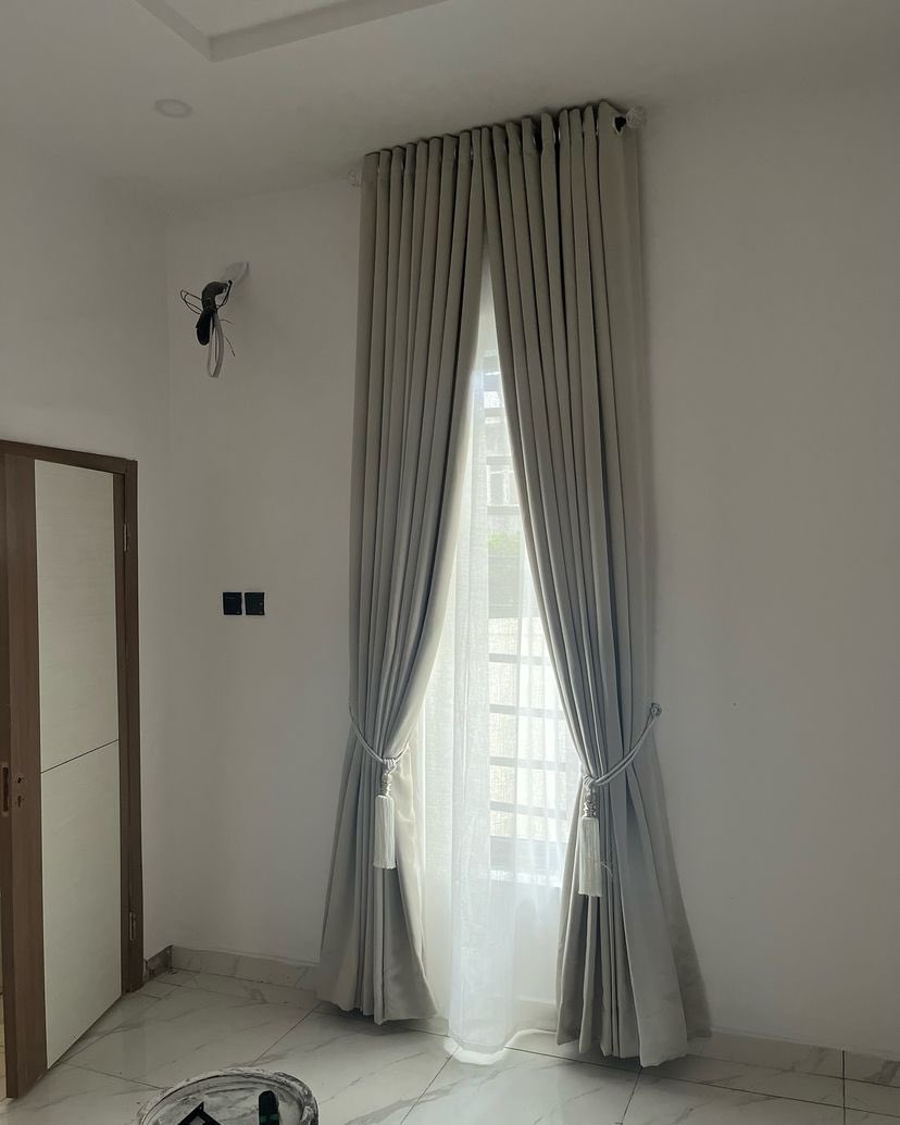 Daps_BeddingsNB's tweet photo. Wrap your home in warmth and hospitality with our plush curtains, designed to create cozy corners and inviting spaces.

It’s also available in different colors and sizes. 

📍Lagos, Nigeria. DELIVERY NATIONWIDE. 

Send a dm or click the link on our bio to order. https://t.co/GNYvDJiw4d