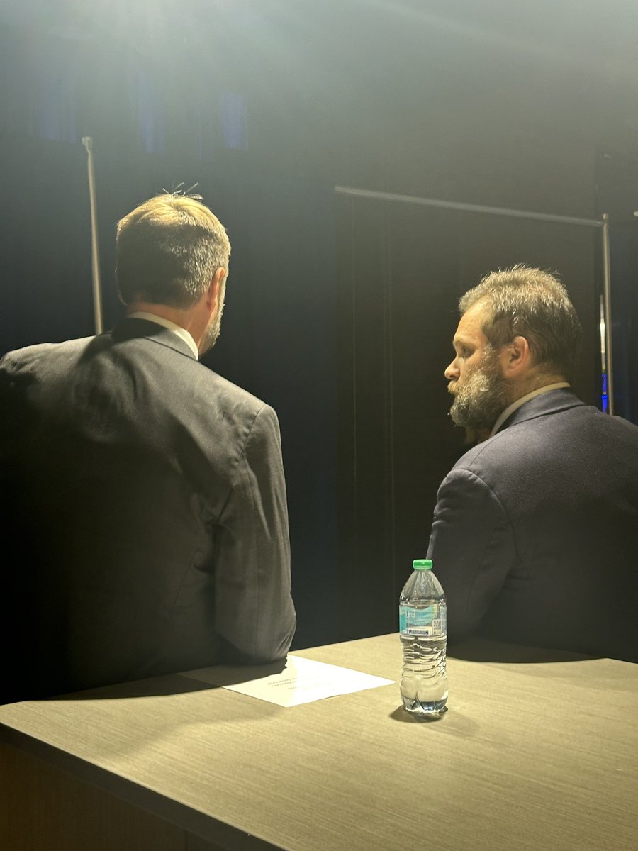 Luke Thompson tweet media