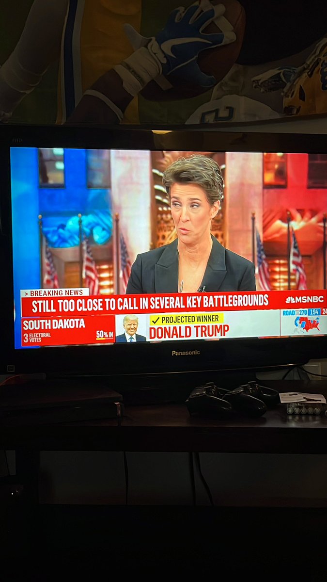 cuunstruction's tweet image. Just switched to msnbc after our victory to celebrate 
And this bitch is fucking crazy tbh