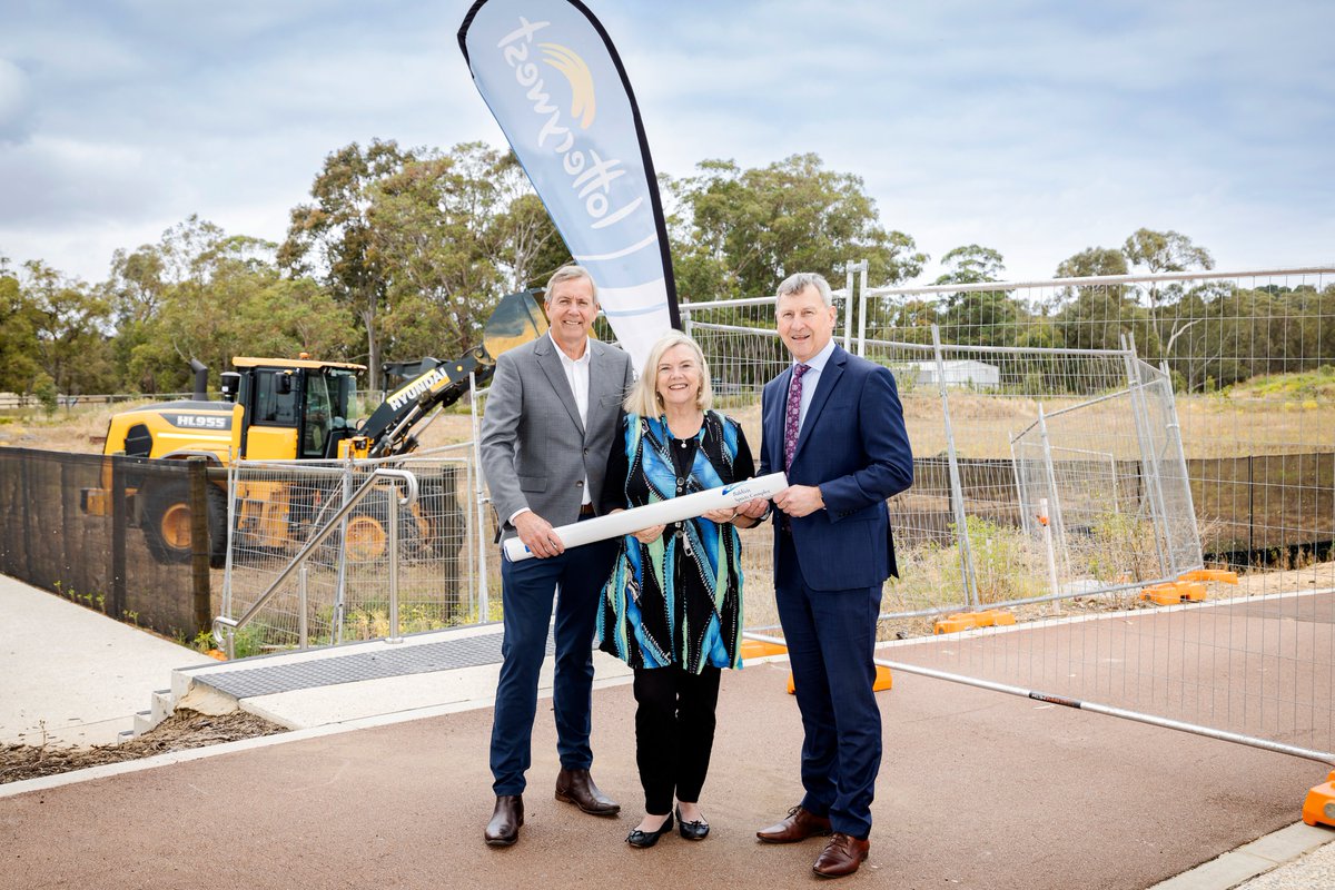 Work has begun on the final stage of Baldivis Sports Complex. The outdoor rec space will provide an exciting new addition for people of all ages and abilities. It includes netball courts, tennis courts, a playground, skatepark  and a ninja circuit. bit.ly/3YJlV3f
