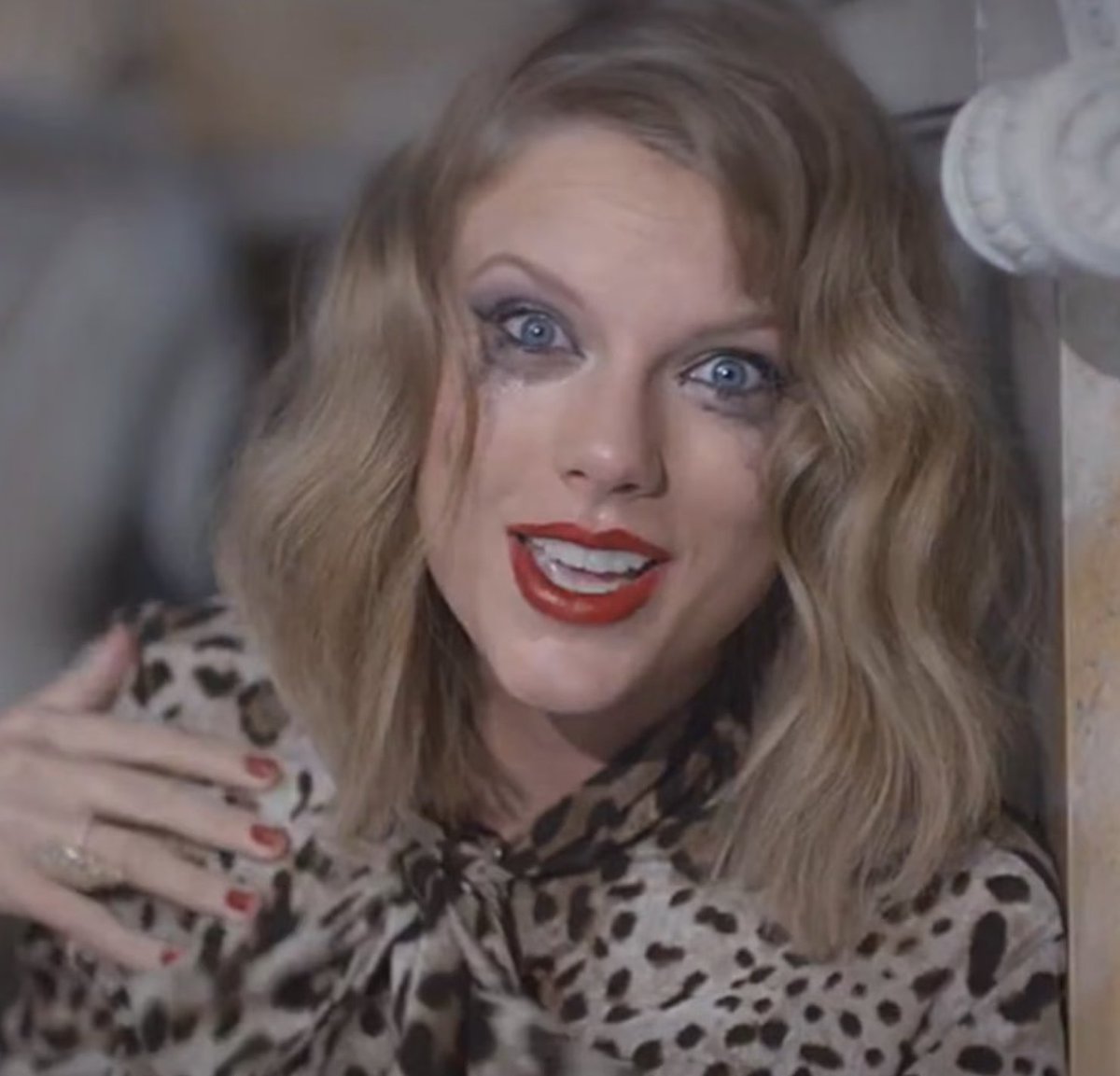 MariaVFH's tweet photo. Dónde quedaron los estúpidos que decían que taylor swift iba a decidir la elección???? https://t.co/XlMZq6E0DX