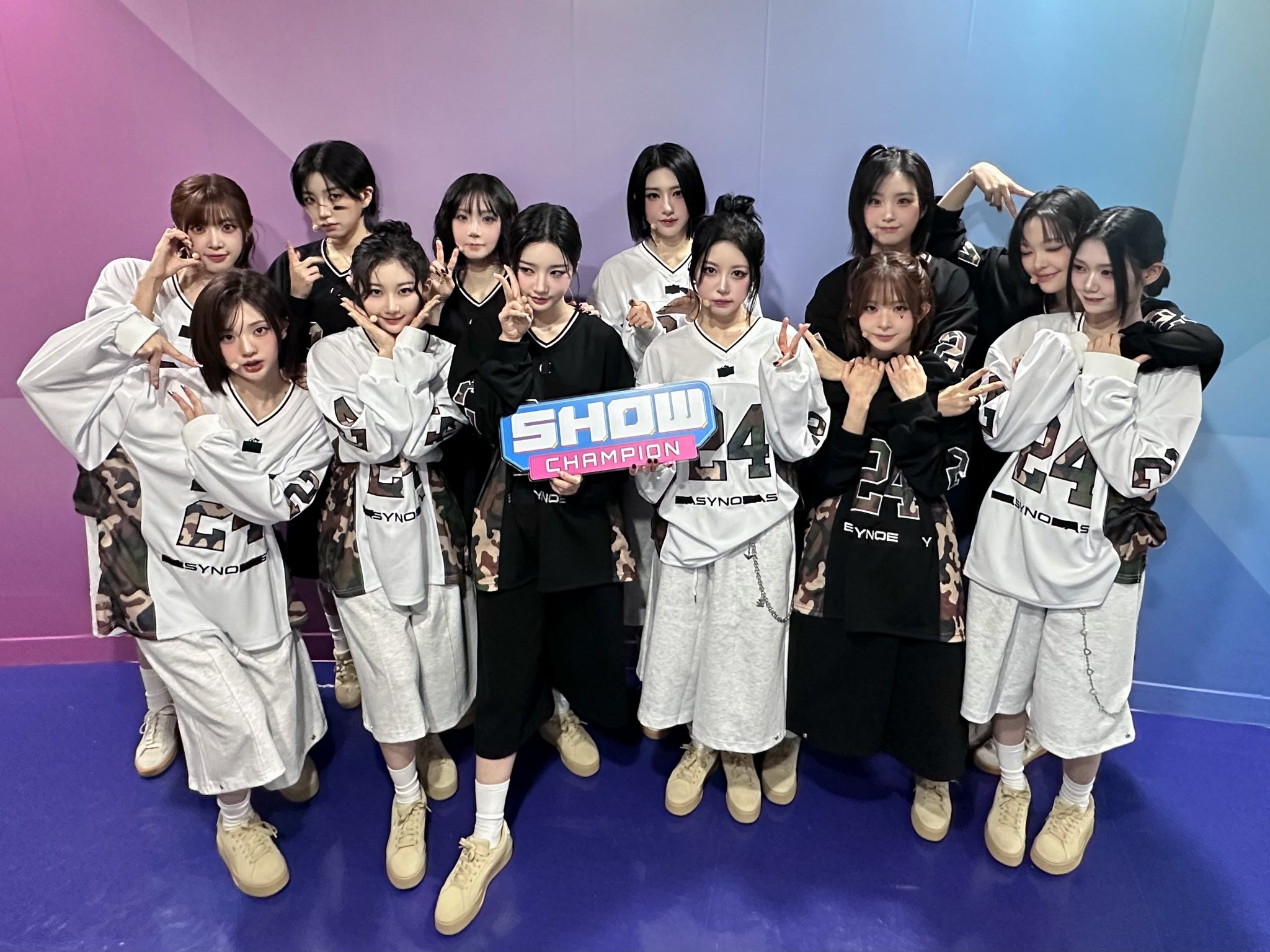 Gbrpv2QbsAEQd8l?format=jpg&name=large