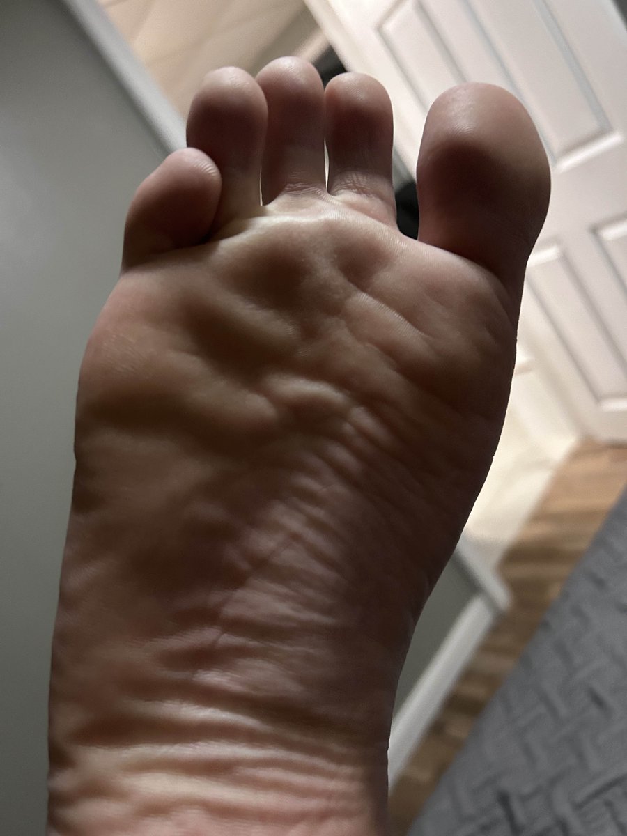 DefeetofFace's tweet image. DM's open, send your praise! This is my first post!