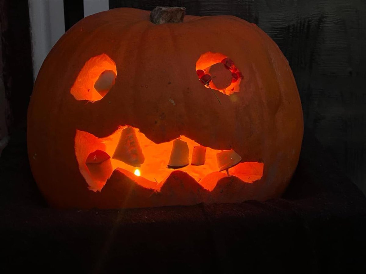Leo, 2EC, was our last entrant into this year’ pumpkin competition! 🎃