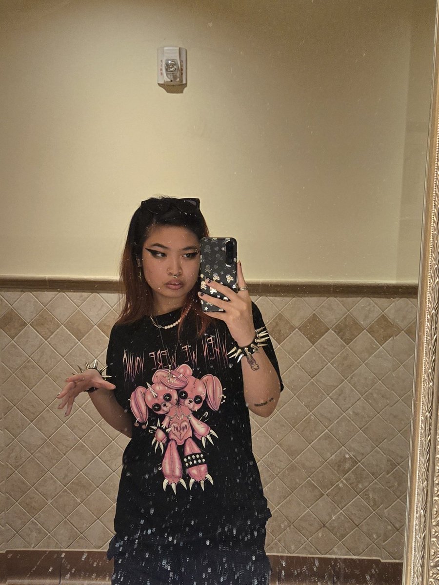 reese ★ tweet media