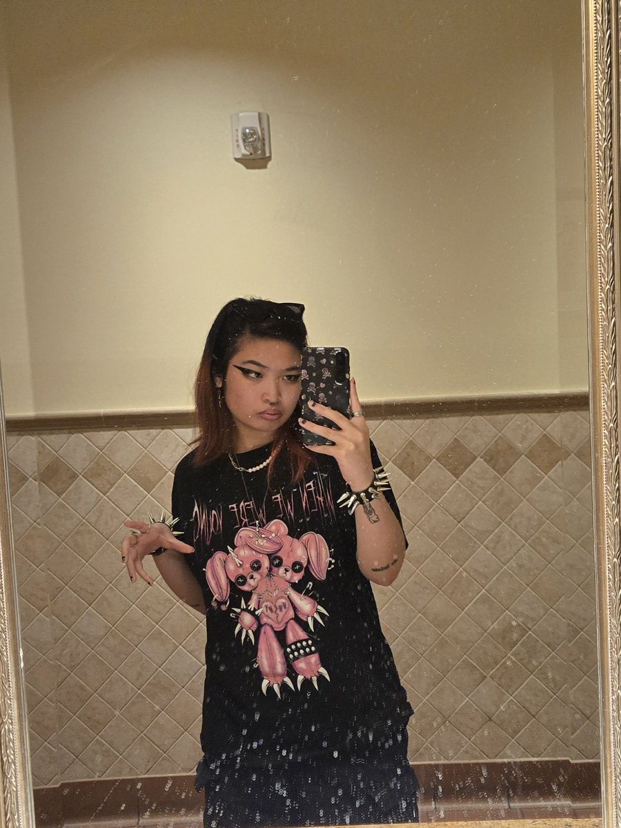 reese ★ tweet media