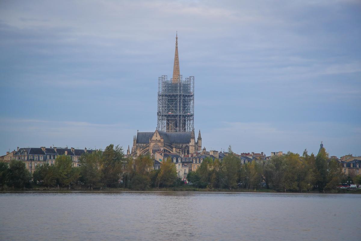 BMABordeaux's tweet photo. En images. Bordeaux : balade en avant-première sur la nouvelle liaison La Benauge-Bègles du Bato.
▶️ https://t.co/xgd8kMy1wx
#Bordeaux #BordeauMétropole #BordeauxBastide #Bègles #BordeauxBenauge #Transports #Mobilité #MobilitéDouce #Bato #BatCub #TBM #NavetteFluviale https://t.co/DVZSYb5EDn
