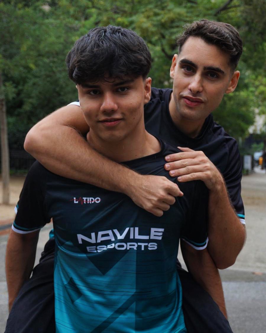 Estoy en busca de nuevas oportunidades laborales en el sector de la fotografía y videografia.

Llevo mucho tiempo trabajando con empresas, clubes de eSports y modelos en mejorar la calidad de sus contenidos en redes sociales. 

Sigo abajo ⬇️⬇️