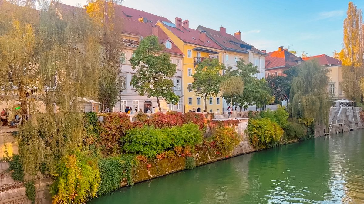 Traveloka Indonesia tweet media