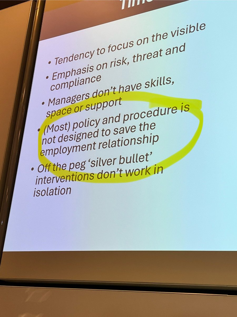 Carolyn Giles tweet media